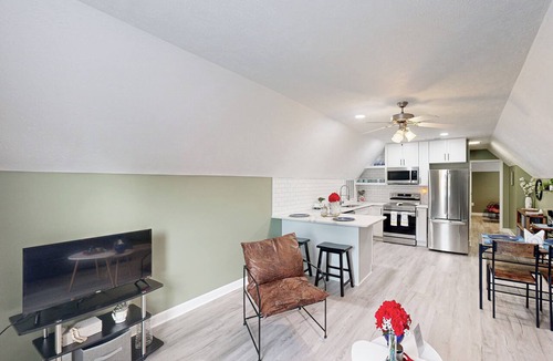 Cameron House | Golf, Hike & Explore! Pet-Friendly Home in Cameron