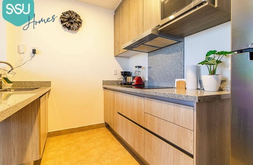 El Marques Apartment | Golf Swing Department