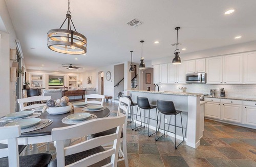 Augusta Ranch House | GOLF View, Game Room, ALL King Beds, Htd Pool, Spa, Outdoor Kitchen, Putting Green, Corn Hole