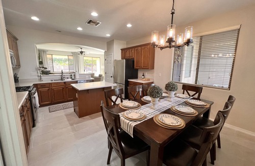 Palm Valley House | Goodyear Escape Near State Farm Football Stadium
