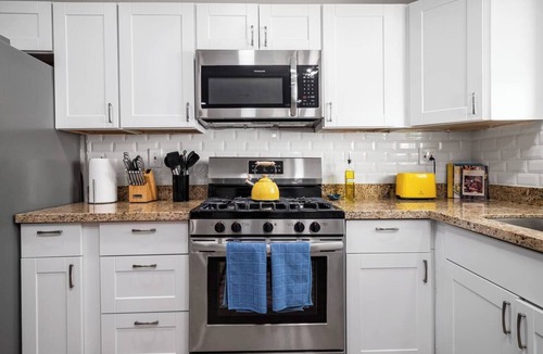 North Mountain House | Gorgeous 4-bed home with Golf, Fire Pit, Hot-Tub & Pool