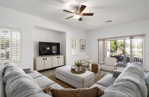 Chandler House | Gorgeous Lakefront Paradise w Pool & Views