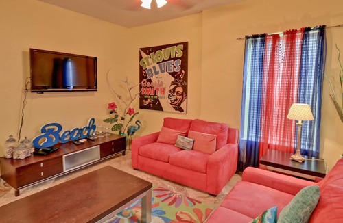 South Padre Island Condo | Gorgeous Modern Condo in the Heart of South Padre By Rent On Padre