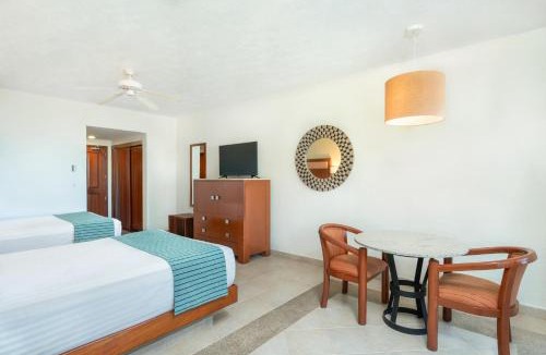 Zona Hotelera Resort | GR Solaris Lighthouse - All Inclusive