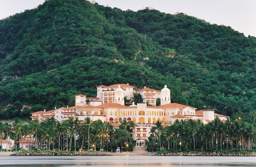 Isla Navidad Hotel | Grand Isla Navidad Golf & Spa Resort with Marina
