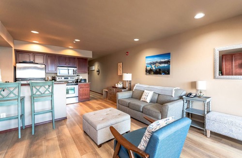 Chelan Condo | Grandview 524 Waterfront condo on Lake Chelan