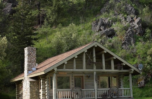 Darby Cabin | Granite Cabin at Rye Creek Lodge