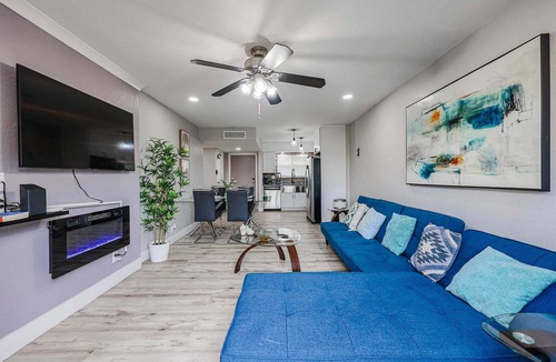 Arcadia Apartment | Great 1BR Apt W/Pool next Fashion Sq Mall & Bars