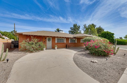 Scottsdale Estates Six House | Great for Families! Desert Oasis 2 Mi to Old Town