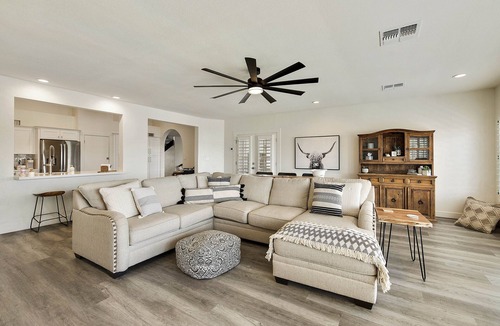 Fountain Hills House | Great for Large Families, Fountain View, Free Heated Pool, Man Cave, & Hot Tub