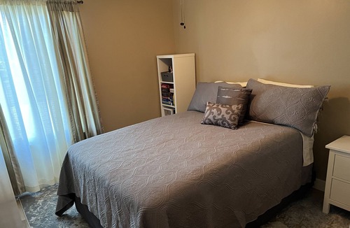 Villa De Paz House | Great House w/ pool less than 3 miles to Cardinals Stadium and Gila Arena.