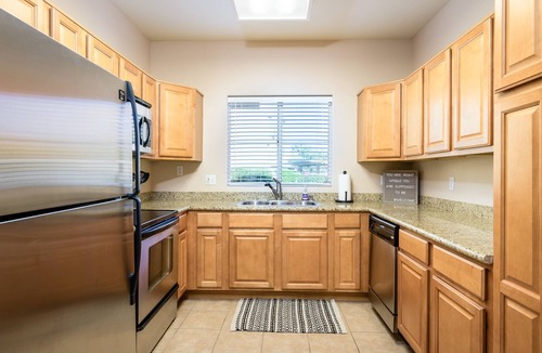 Paradise Valley Village Condo | Great Scottsdale Location w/Heated Pool & Spa