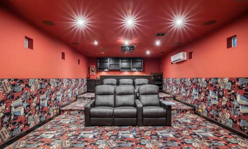 Fountain Hills House | Greenbrier Theater - AZ