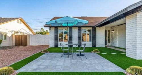 Covey House | Greenway Villa, Newly remodeled, Pool, Putting green and Patio