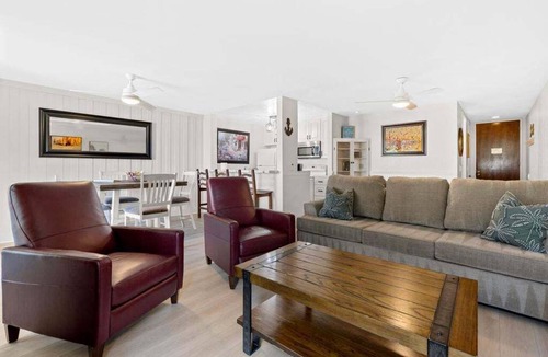 Townsite Condo | Ground floor condo with grassy area, quick Beach Access, G33 North Coast Village