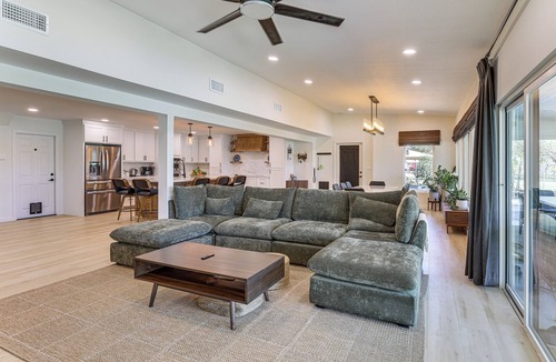 Sebastian Cottage | Group Getaway: Luxe Riverfront Gem in Los Fresnos!