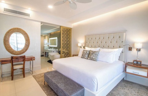 Cabo San Lucas Resort | GUARANTEED Garza Blanca Resort Cabo- 2 Bdr Suite Ocean View 12/19/26 - 12/26/26