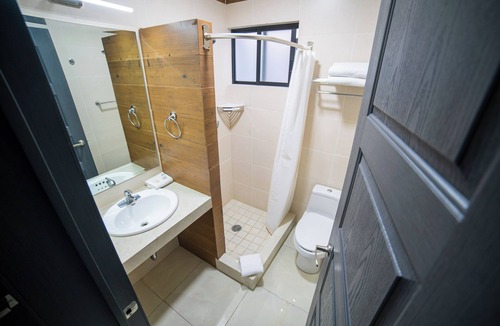 Bajio Hotel | H Rooms Hoteles INN