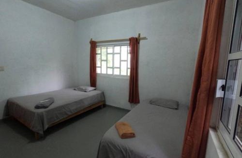 San Pedro Huamelula House | HABITACION PRIVADA CON AC, WiFi, TV, COCINA, BAÑO Y ESTACIONAMIENTO
