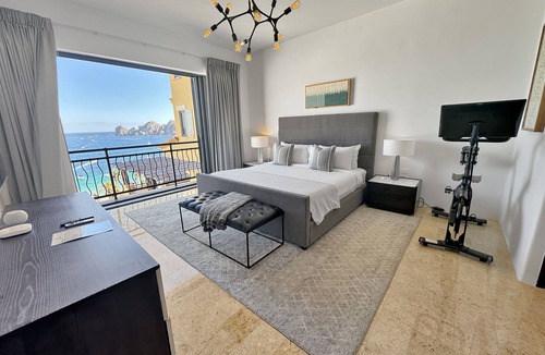 El Medano Ejidal Condo | Hacienda Beach Club 5th floor with amazing views with Peloton Bike.