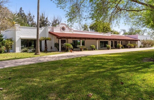 Brownsville Villa | Hacienda del Sol - Luxurious - Endless Activities!