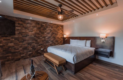 Valle de Guadalupe Hotel | Hacienda Los Olivos
