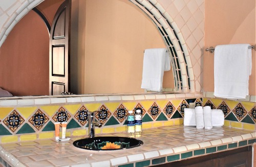 Puerto Penasco Hotel | HACIENDA MONARCAS RESORT