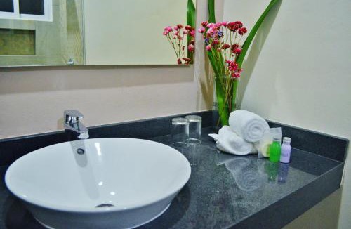 Puerto Morelos Hotel | Hacienda Morelos Beachfront Hotel
