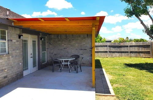 Brownsville House | Hamburg Retreat - 3BD/2BA Home, Private Yard!