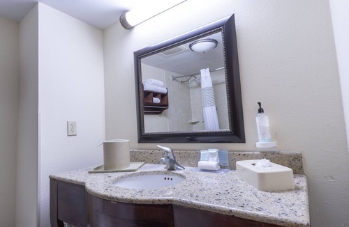 Tlaquepaque Hotel | Hampton Inn by Hilton Guadalajara-Aeropuerto