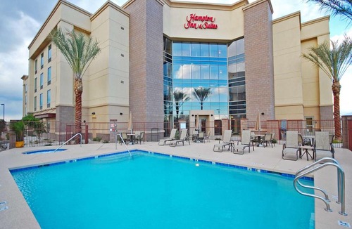 Gilbert Hotel | Hampton Inn & Suites Phoenix/Gilbert