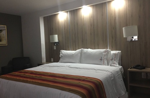 Tlajomulco de Zuniga Hotel | Hangar Inn Guadalajara Aeropuerto