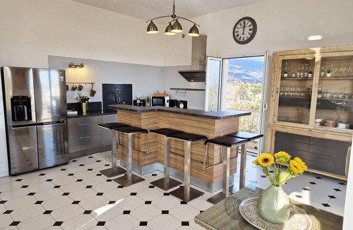 Biguglia Villa | Haut de Villa Piscine Privée Jardin Terrasse à 5' de la Plage et à 15' de Bastia