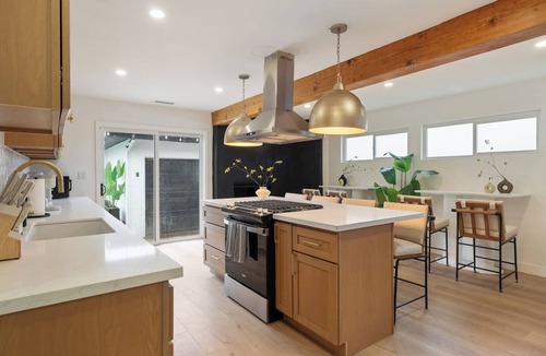 South of Conant House | Heated Pool | 20 Min to Disney | Beach | Game| BBQ
