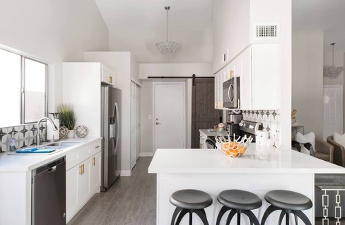 Eagle Hills House | Heated Pool + Outdoor Kitchen | 3BR Pet-Friendly Retreat Near Scottsdale