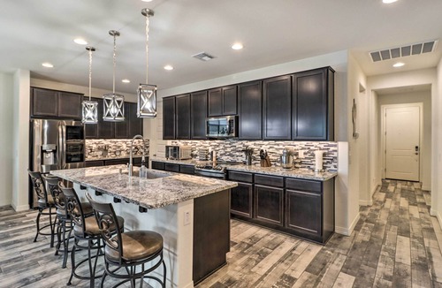 Estrella Mountain Ranch House | Heated Pool + Putting Green: Goodyear Retreat!