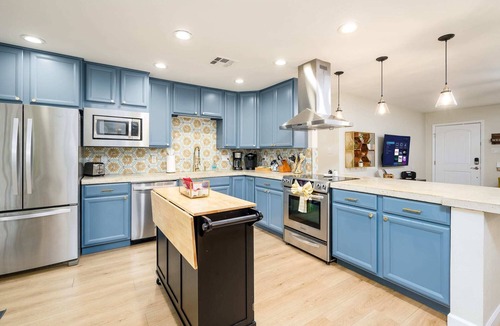 Scottsdale Estates Six House | Heated Pool + Walk to Old Town! New Renovation!