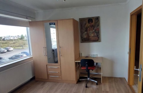 Hafnarfjordur Apartment | Heimagisting - Enchanting apartment with WiFi in Hafnarfjörður