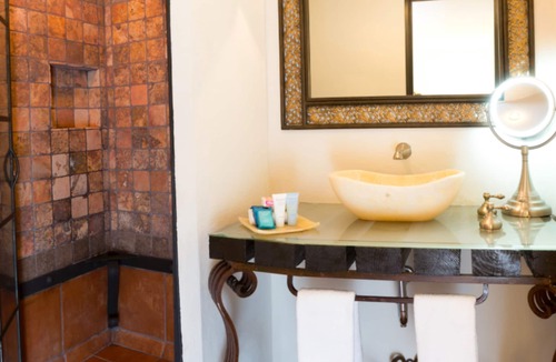 Historic Centre Hotel | HERENCIA By Hosting House