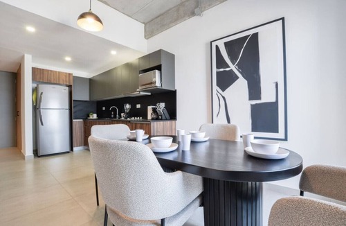 Monterrey Apartment | ¡Hermoso & Moderno! GYM + Alberca/4 personas