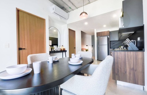 Monterrey Apartment | ¡Hermoso & Moderno! GYM + Alberca/4 personas