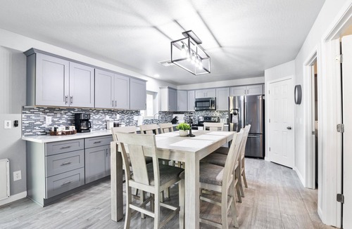 El Mirage House | Hidden Paradise - El Mirage 15 minutes to Cardinal Stadium and city attractions!