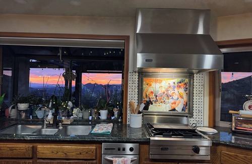Agua Dulce Ski Chalet | High Desert Retreat -Chalet style home in Agua Dulce spectacular sunset Views!