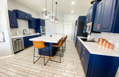 Apache Junction House | Hilltop Haven- Spacious family home with views