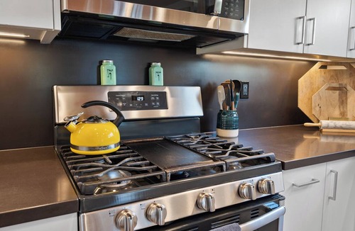 Altaville House | Hilltop Poolhouse - Murphy Vacation Rentals