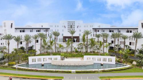 Zona Hotelera Resort | Hilton Vacation Club Cabo Azul Los Cabos