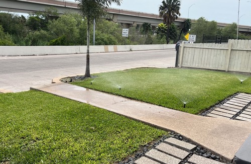 Brownsville House | Historic Downtown, Wifi, Apple TVs, Cold AC