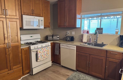 Havasu Lake House | Hit the Trail or Lake: Spacious 4BR/2BA Retreat with Pool Table & Large Bar Area