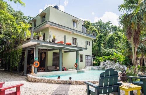 Puerto Morelos Hotel | Hokhmah Heart Hotel