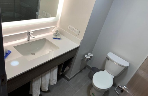 Zapopan Hotel | Holiday Inn Express - Guadalajara Vallarta Poniente by IHG